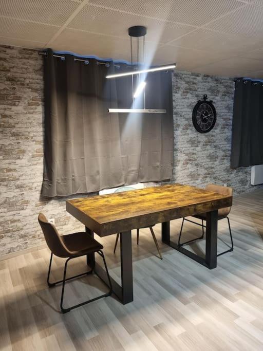 Cosy Loft - Calais Apartment Luaran gambar